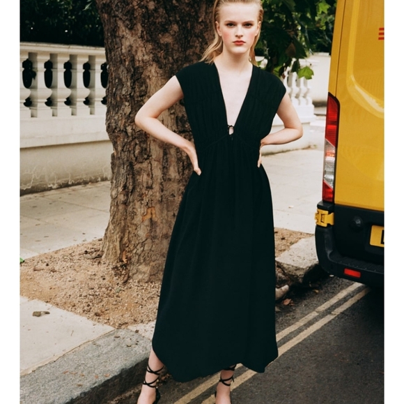 NWOT- Zara Maxi Dress with Ruching - Picture 1 of 8